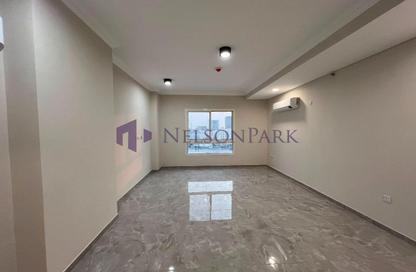 Apartment - 2 Bedrooms - 3 Bathrooms for rent in Musheireb Apartments - Musheireb - Doha Apartment - 2 Bedrooms - 3 Bathrooms for rent in Musheireb Apartments - Musheireb - Doha