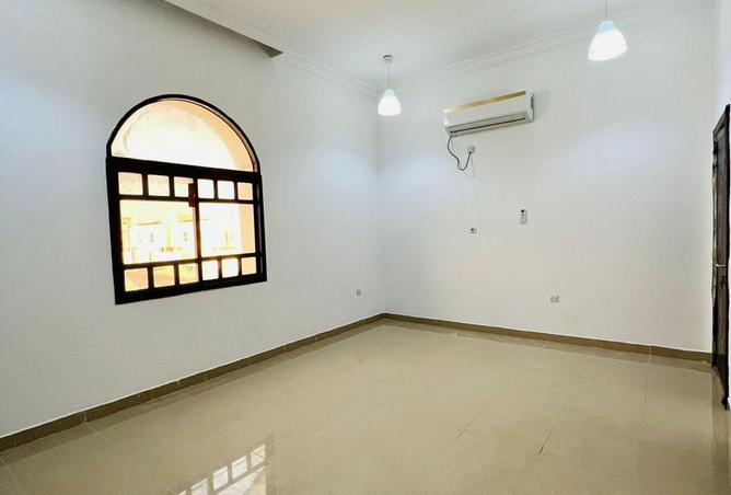 1012973 - Property Image 2