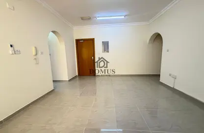Apartment - 2 Bedrooms - 2 Bathrooms for rent in Salaja Street - Doha Al Jadeed - Doha