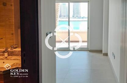 Apartment - 2 Bedrooms - 3 Bathrooms for rent in Viva East - Viva Bahriyah - The Pearl Island - Doha Apartment - 2 Bedrooms - 3 Bathrooms for rent in Viva East - Viva Bahriyah - The Pearl Island - Doha