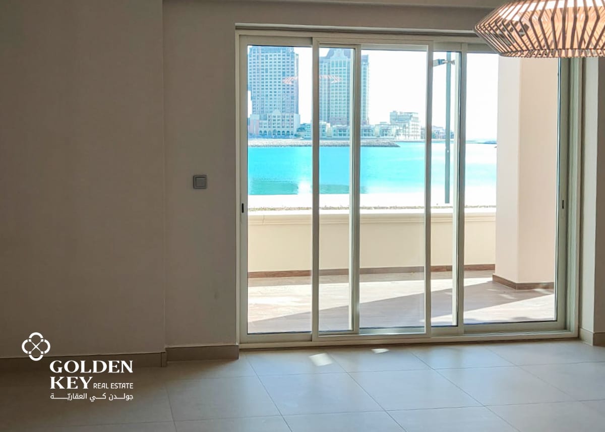 SF | Beachfront 2BR+Maid Chalet | Viva Bahriya
