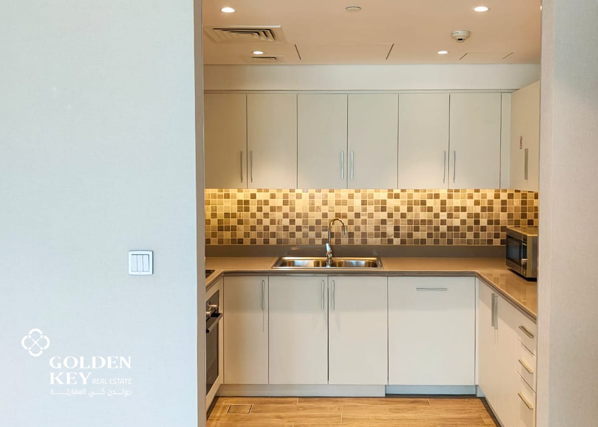SF | Beachfront 2BR+Maid Chalet | Viva Bahriya