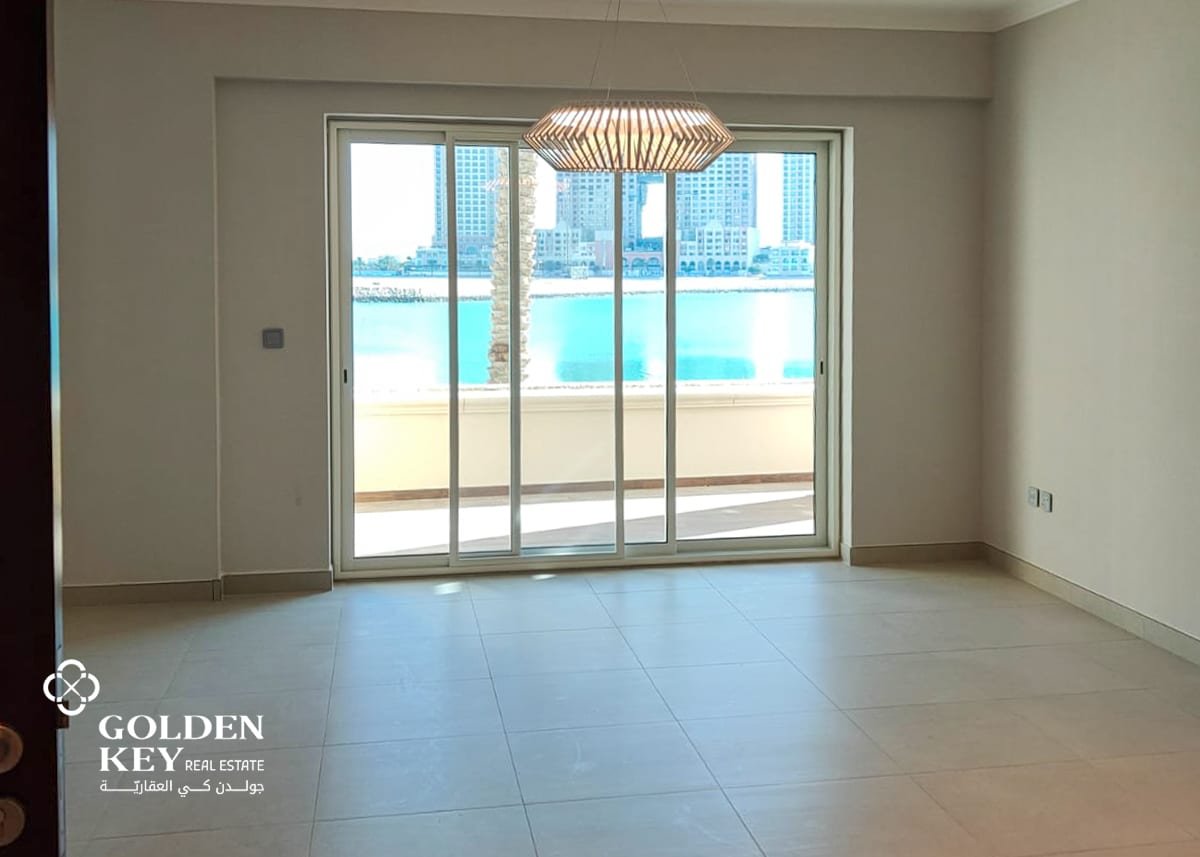 SF | Beachfront 2BR+Maid Chalet | Viva Bahriya