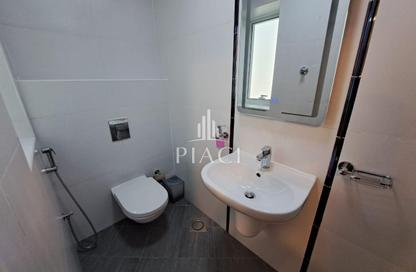 Apartment - 2 Bedrooms - 3 Bathrooms for rent in Al Zubair Street - Fereej Abdul Aziz - Doha