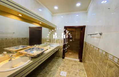 شقة - 1 حمام للايجار في شارع المطار القديم - طريق المطار القديم - الدوحة