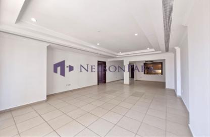Apartment - 1 Bedroom - 2 Bathrooms for sale in West Porto Drive - Porto Arabia - The Pearl Island - Doha