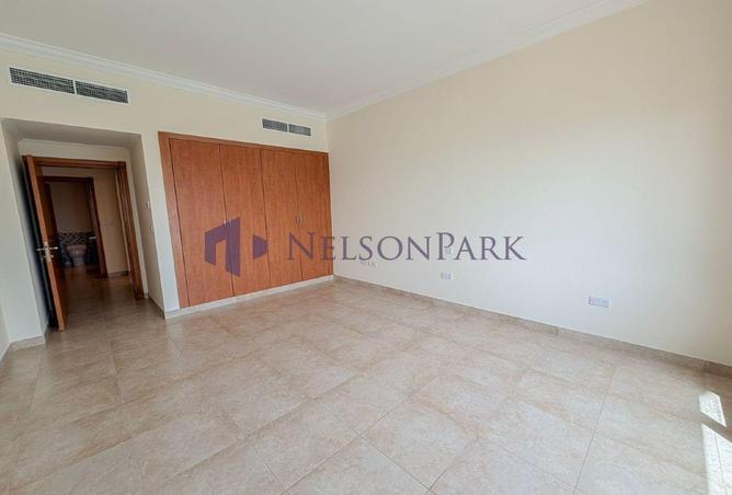 53813643 - Property Image 3