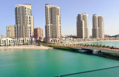Apartment - 1 Bedroom - 2 Bathrooms for rent in Crystal Residence - Gewan Island - The Pearl Island - Doha