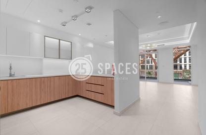 Apartment - 1 Bedroom - 2 Bathrooms for rent in Crystal Residence - Gewan Island - The Pearl Island - Doha