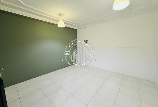61788151 - Property Image 3
