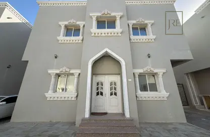 Compound - 5 Bedrooms - 6 Bathrooms for sale in Umm Al Amad - Al Shamal