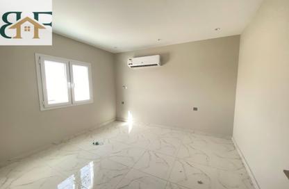 Apartment - 3 Bedrooms - 2 Bathrooms for rent in Old Airport Road - Old Airport Road - Doha Apartment - 3 Bedrooms - 2 Bathrooms for rent in Old Airport Road - Old Airport Road - Doha