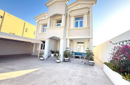 Villa - 5 Bedrooms - 6 Bathrooms for sale in Al Thumama - Al Thumama - Doha