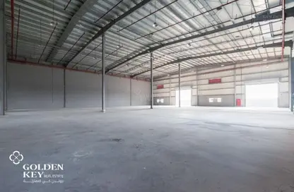 مخزن - استوديو - 2 حمامات للايجار في شارع الصناعية الشرقي - بركة العوامر - الوكرة