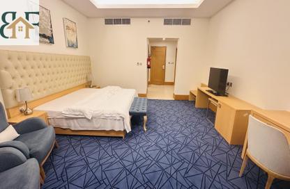Apartment - Studio - 1 Bathroom for rent in Al Sadd Road - Al Sadd - Doha Apartment - Studio - 1 Bathroom for rent in Al Sadd Road - Al Sadd - Doha