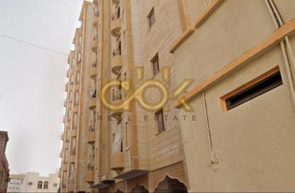 بناية كاملة - 8 غرف نوم - 8 حمامات للبيع في الغانم القديم - الغانم - الدوحة