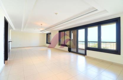 Apartment - 2 Bedrooms - 3 Bathrooms for rent in East Porto Drive - Porto Arabia - The Pearl Island - Doha