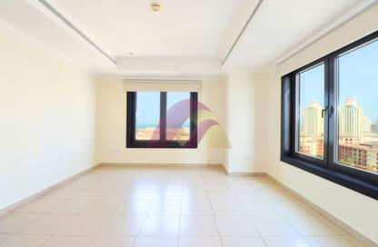 Apartment - 2 Bedrooms - 3 Bathrooms for rent in East Porto Drive - Porto Arabia - The Pearl Island - Doha