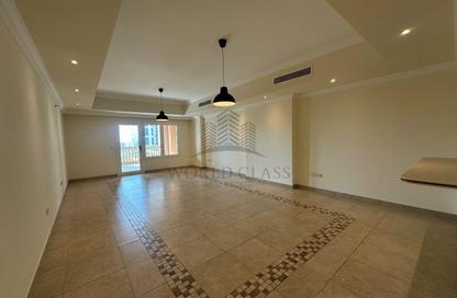 Apartment - 1 Bedroom - 2 Bathrooms for rent in East Porto Drive - Porto Arabia - The Pearl Island - Doha