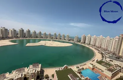 (بنتهاوس  (روف - 4 غرف نوم - 5 حمامات للايجار في فيفا غرب - فيفا بحرية - جزيرة اللؤلؤة - الدوحة