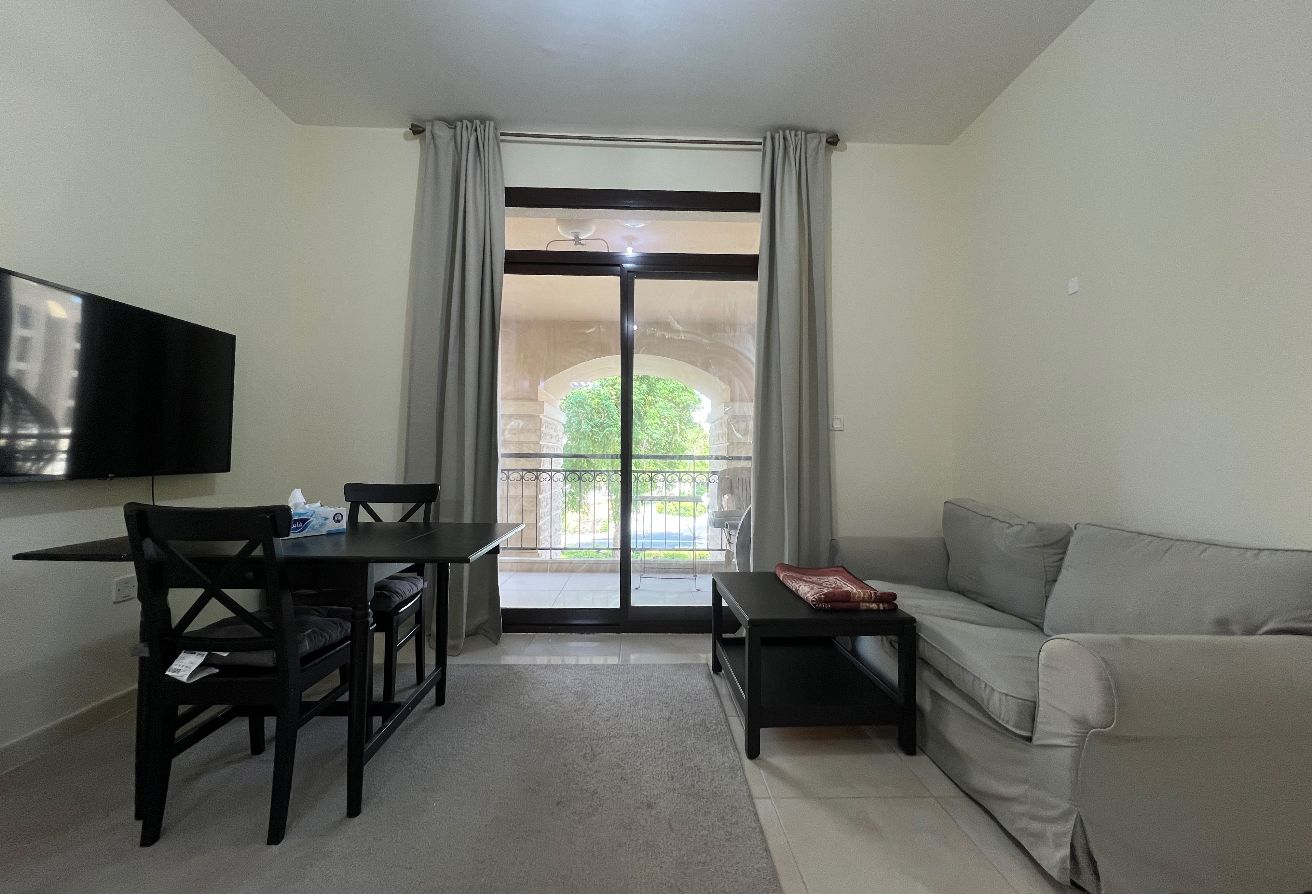 Studio fully furnished 4500 including bills foxhil thumbnail 4