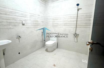 Apartment - 2 - 2 for rent in Al Dafna - Al Dafna - Doha