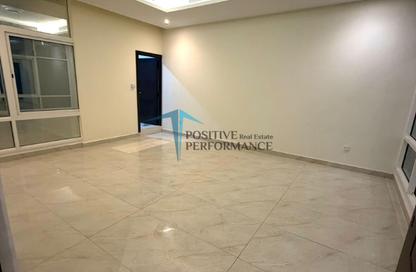 Apartment - 2 - 2 for rent in Al Dafna - Al Dafna - Doha