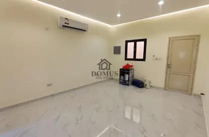 Apartment - 1 Bedroom - 1 Bathroom for rent in Anas Street - Fereej Bin Mahmoud North - Fereej Bin Mahmoud - Doha