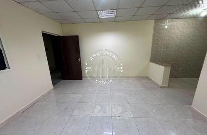 Villa - Studio - 1 Bathroom for rent in Ain Khaled Villas - Ain Khaled - Doha