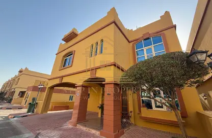 Villa - 4 Bedrooms - 5 Bathrooms for rent in Al Maamoura - Al Maamoura - Doha
