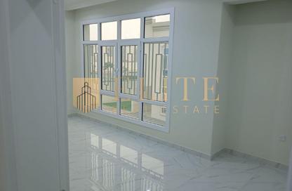مجمع سكني - 3 غرف نوم - 4 حمامات للايجار في شارع الوعب - الوعب - الدوحة