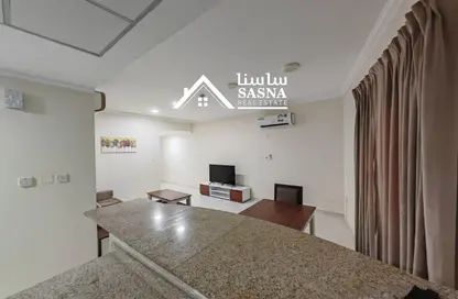 Apartment - 1 Bedroom - 1 Bathroom for rent in Umm Ghuwalina - Umm Ghuwailina - Doha