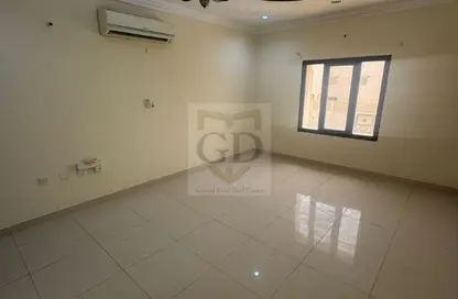 Apartment - 1 Bathroom for rent in Muaither Area - Al Rayyan - Doha