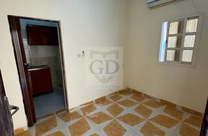 Apartment - Studio - 1 Bathroom for rent in Al Duhail - Al Duhail - Doha Apartment - Studio - 1 Bathroom for rent in Al Duhail - Al Duhail - Doha