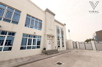 مجمع سكني - 4 غرف نوم - 4 حمامات للايجار في نور الوعب - الوعب - الدوحة