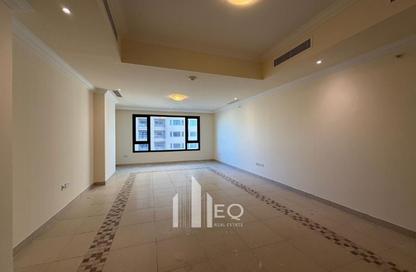 Apartment - 1 Bedroom - 2 Bathrooms for rent in East Porto Drive - Porto Arabia - The Pearl Island - Doha