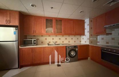 Apartment - 1 Bedroom - 2 Bathrooms for rent in East Porto Drive - Porto Arabia - The Pearl Island - Doha