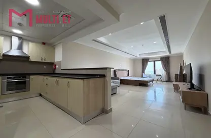 Apartment - 1 Bathroom for rent in East Porto Drive - Porto Arabia - The Pearl Island - Doha