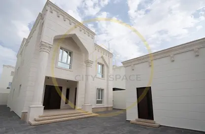 Villa - 7 Bedrooms - 7 Bathrooms for sale in Al Maamoura - Al Maamoura - Doha