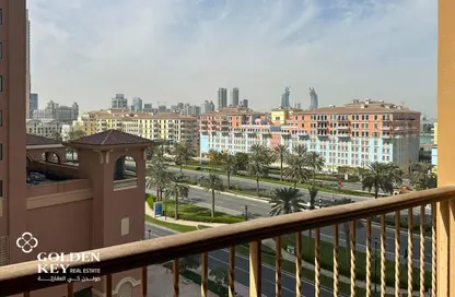 Apartment - 1 Bedroom - 2 Bathrooms for rent in West Porto Drive - Porto Arabia - The Pearl Island - Doha