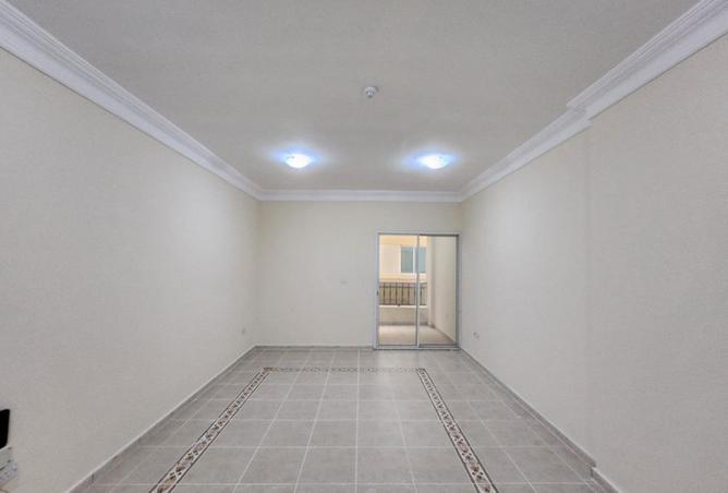 52270845 - Property Image 2