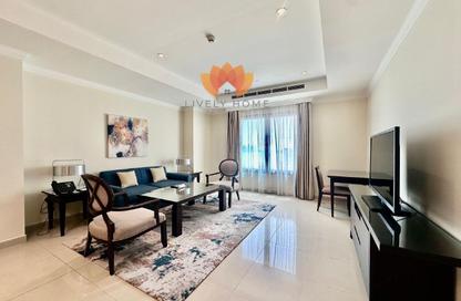 Apartment - 1 Bedroom - 2 Bathrooms for rent in East Porto Drive - Porto Arabia - The Pearl Island - Doha
