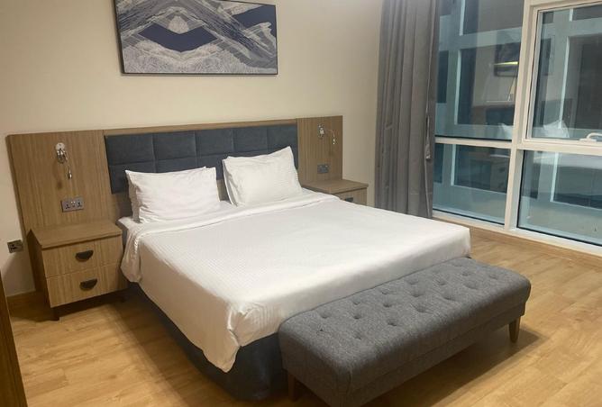 984221 - Property Image 2