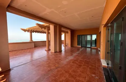 Penthouse - 4 Bedrooms - 6 Bathrooms for rent in Tower 11 - Porto Arabia - The Pearl Island - Doha