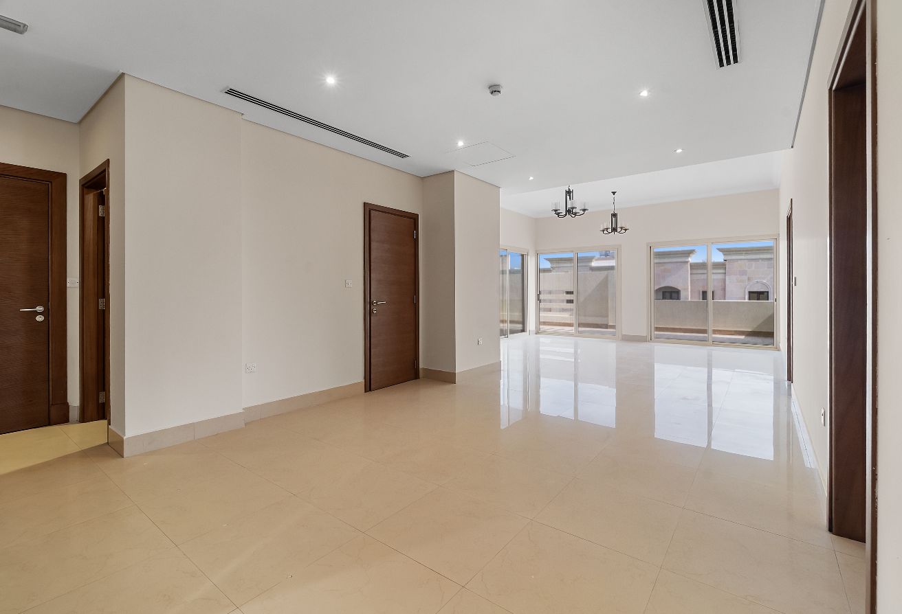 Expansive Layout | 3BHK Penthouse | Foxhills