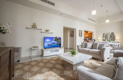 Apartment - 3 Bedrooms - 3 Bathrooms for rent in Dareen Tower - West Bay - West Bay - Doha