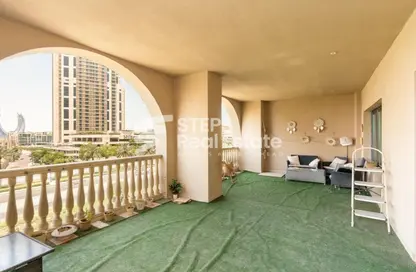 Apartment - 1 Bedroom - 2 Bathrooms for rent in East Porto Drive - Porto Arabia - The Pearl Island - Doha