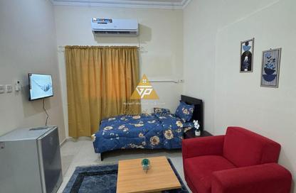 Apartment - Studio - 1 Bathroom for rent in Izghawa - Izghawa - Doha