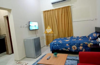 Apartment - Studio - 1 Bathroom for rent in Izghawa - Izghawa - Doha