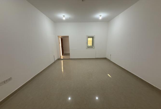 1012926 - Property Image 2